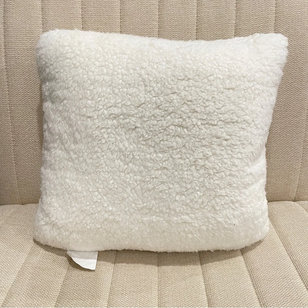 Spooky Nights Halloween Mummy‎ Sherpa Decorative Throw Pillow White Green Eyes